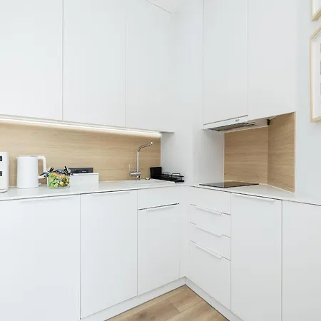 Apartment With Sea View, Pool, Saunas, Whirlpool *
