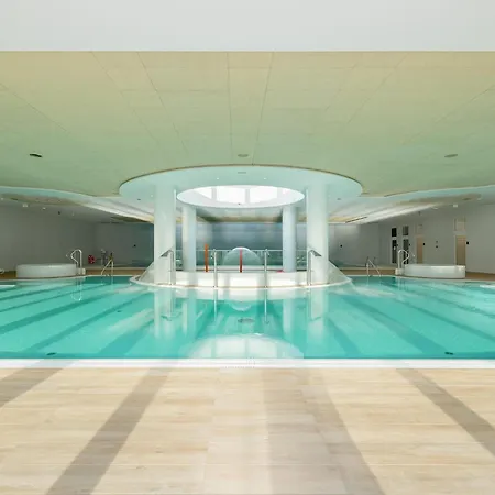 With Sea View, Pool, Saunas, Whirlpool *